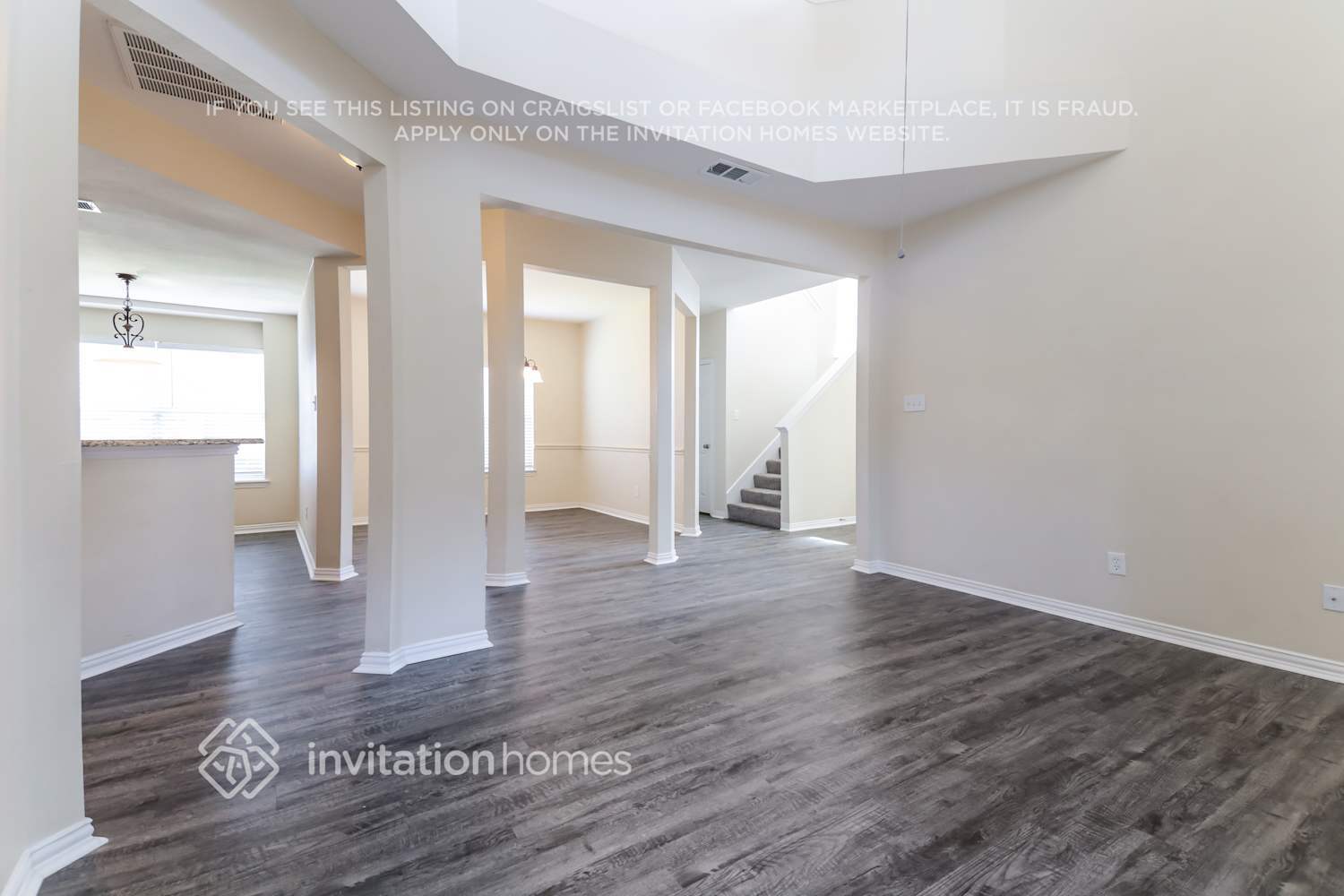 Building Photo - 1312 W Branch Hollow Dr
