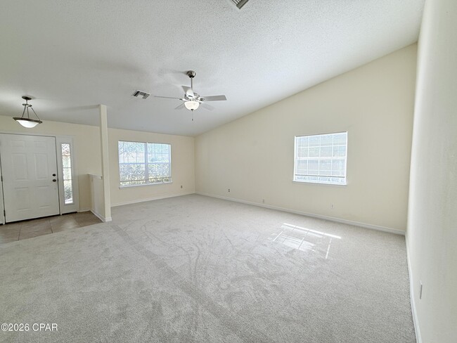 Building Photo - 409 Bainbridge St