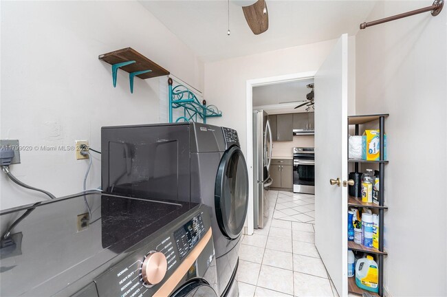 Building Photo - 29413 SW 144th Ct