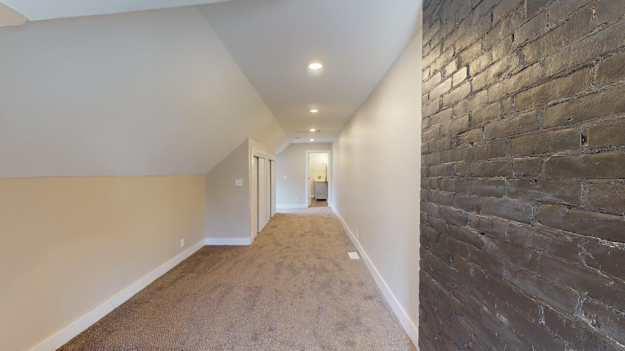 Building Photo - 449 Wilson Ave