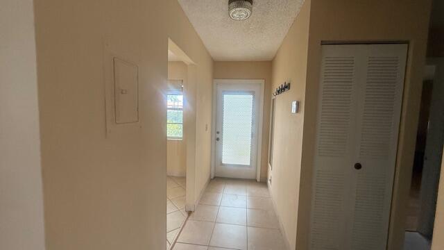 Building Photo - 425 Lake Helen Dr