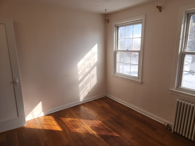 Building Photo - 456 Cold Spring Ave