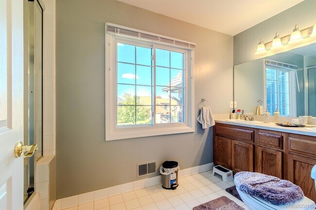 Building Photo - 56194 Birkdale Dr