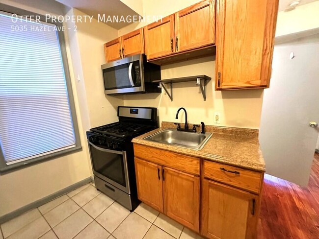 Building Photo - 2BR/1BA Sun-drenched West Philly Apt with ...