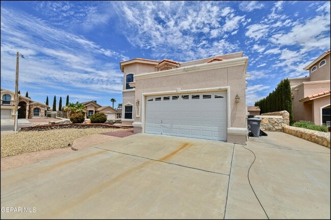 Building Photo - 13049 Tierra David Ct