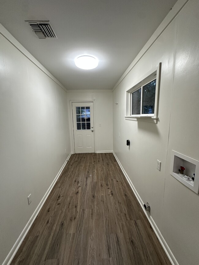 Building Photo - 151 Louisa Blvd