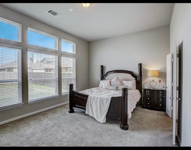 Building Photo - 8014 Arezzo Dr