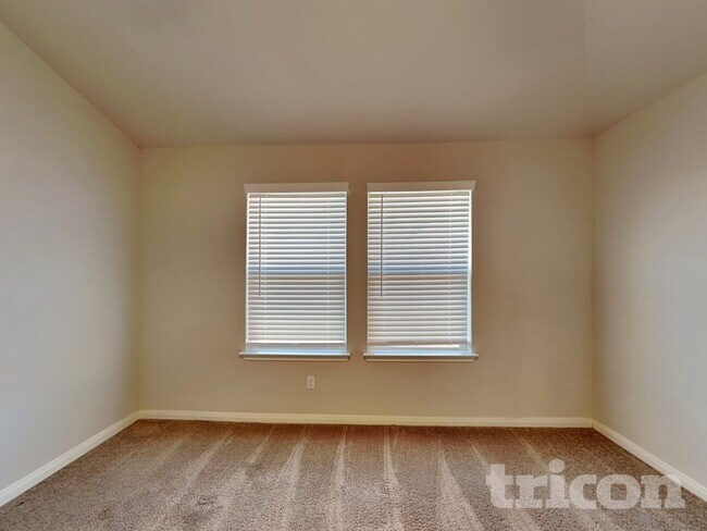 Building Photo - 5803 Zoey Wy