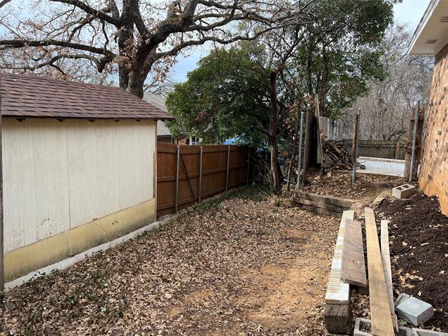 Building Photo - 406 Rockgate Ct