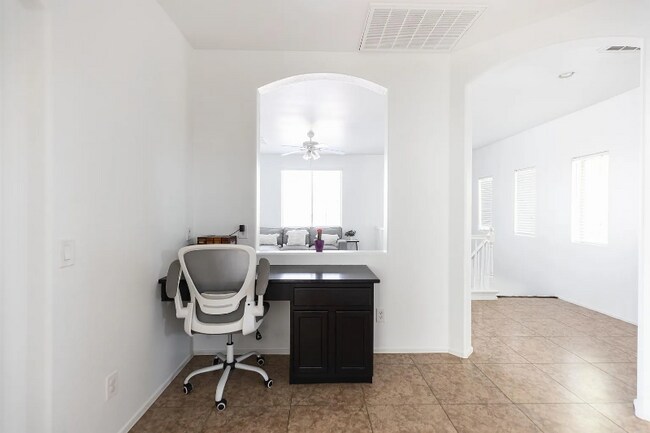 Building Photo - 3179 S Southwind Dr