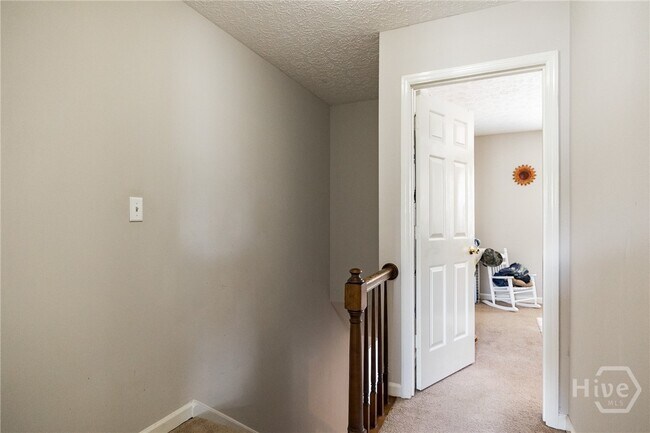 Building Photo - 156 Sleepy Creek Dr