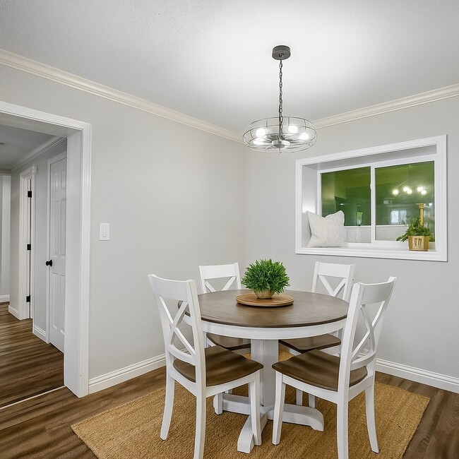 Building Photo - 2411 Orange St