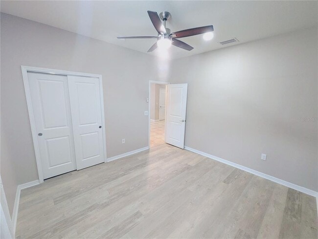 Building Photo - 18810 Birchwood Groves Dr
