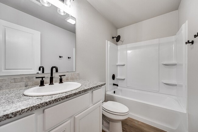 Building Photo - 6210 Appaloosa Ln