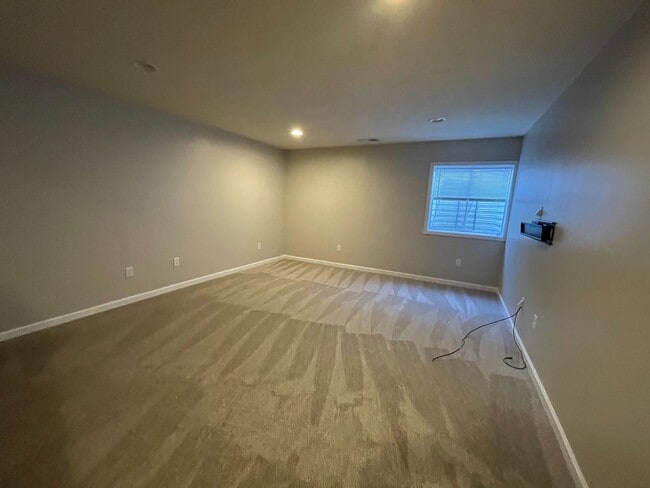 Building Photo - Wexford/Pine Township - 3 Bedroom (+1 in Basement), 3.5 Bath Townhome