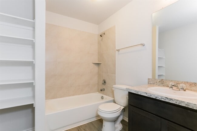 Building Photo - 21510 Kimro Ln