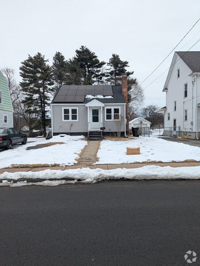 Building Photo - Single family home in East Hartford