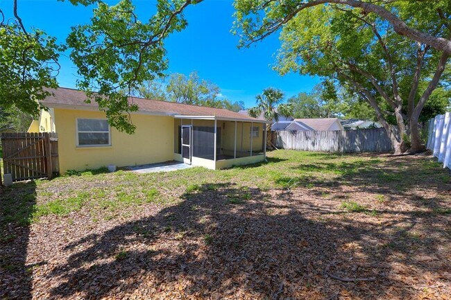 Building Photo - 220 Talley Dr