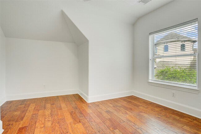 Building Photo - 22926 Haven Field Ct