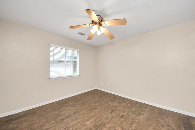 Building Photo - 14610 Hazy Ridge Ln