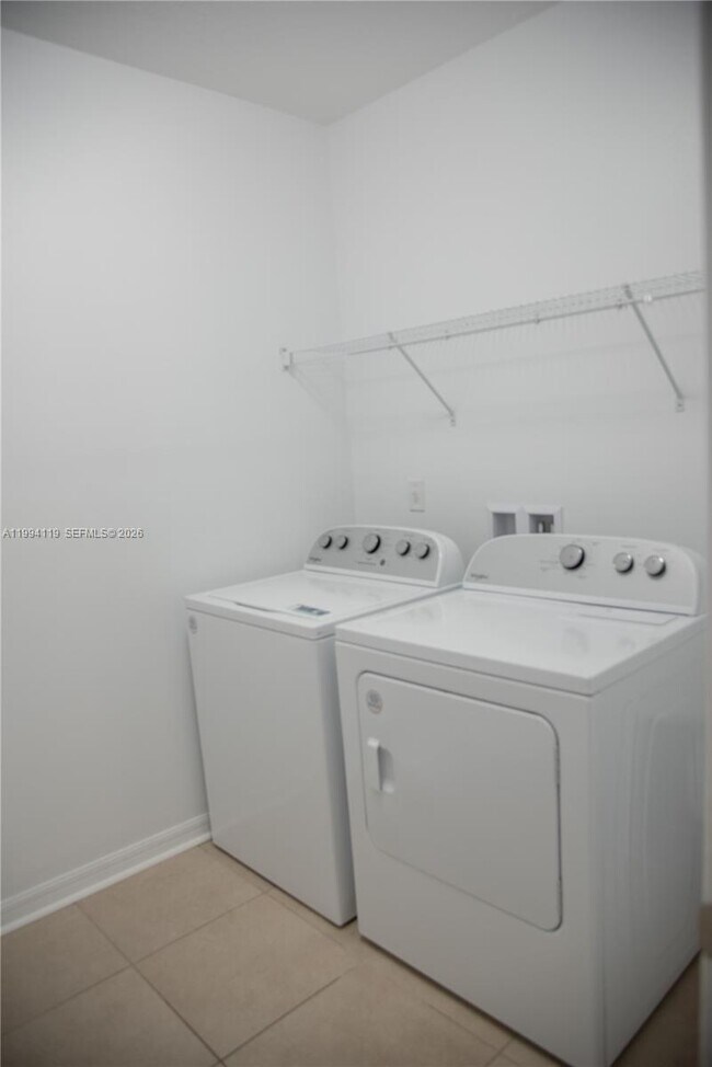 Building Photo - 105 Lacewing Pl