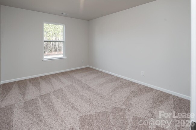 Building Photo - 1014 Hanover Crossing Dr