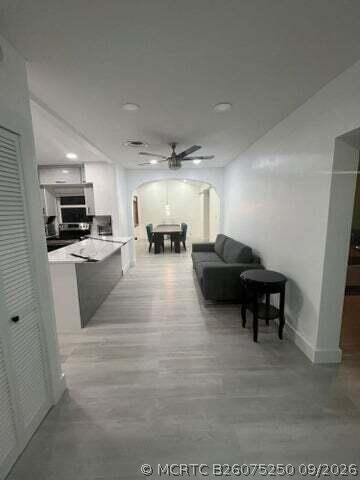 Building Photo - 291 E Boca Raton Rd