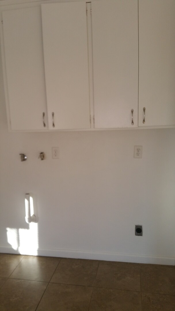 Building Photo - Alfreda Duplex