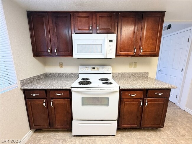 Building Photo - 4431 Alexis Dr