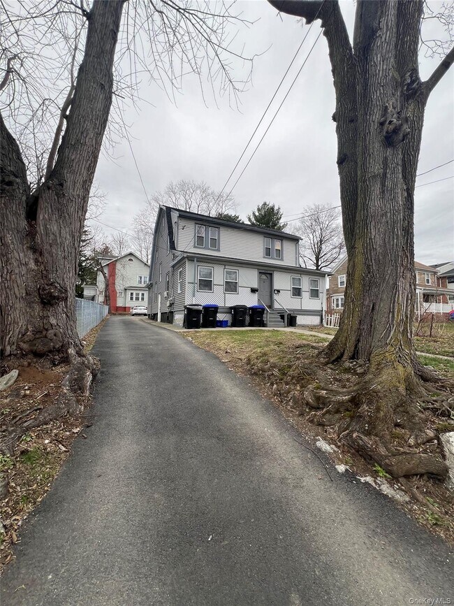 Building Photo - 175 Washington St