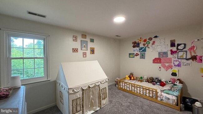 Building Photo - 4015 Duke Of Gloucester St