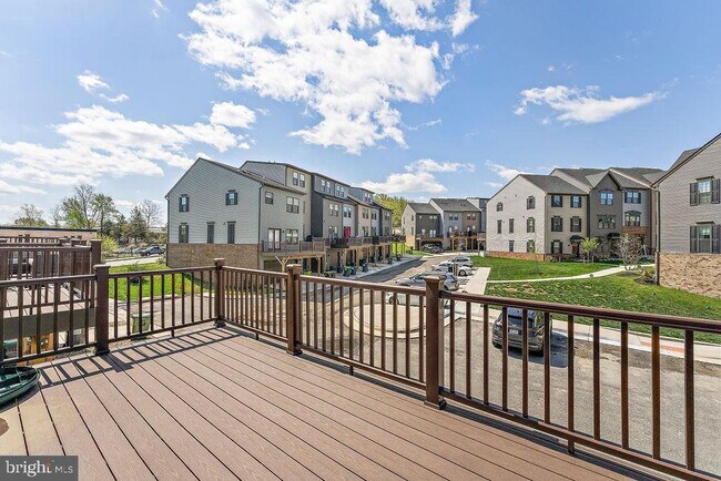 Building Photo - 1008 ALUM Rd