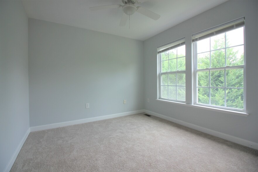 Building Photo - 6929 Old Concord Rd