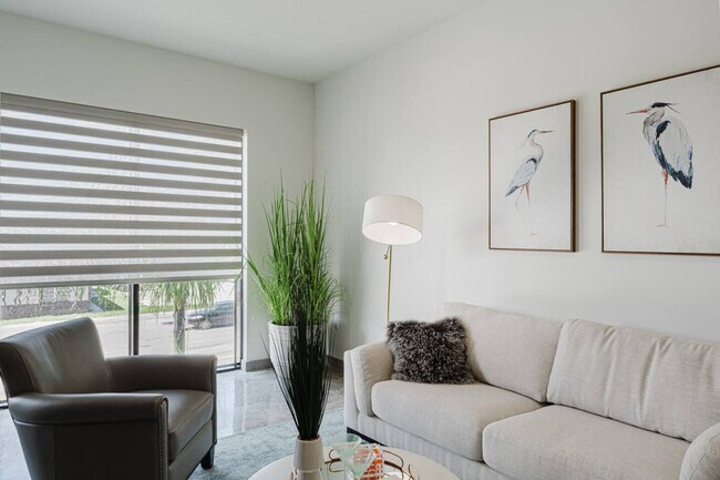 Building Photo - 2750 Griffin Rd