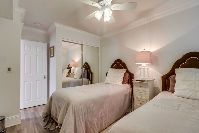 Building Photo - Furnished 2 Bedroom, 1 Bath