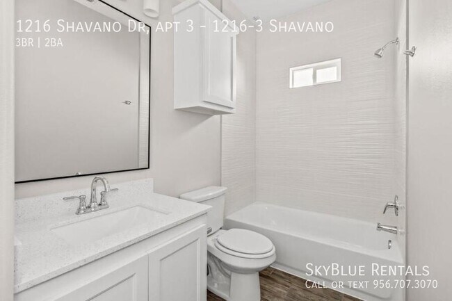 Building Photo - 1216 Shavano Dr