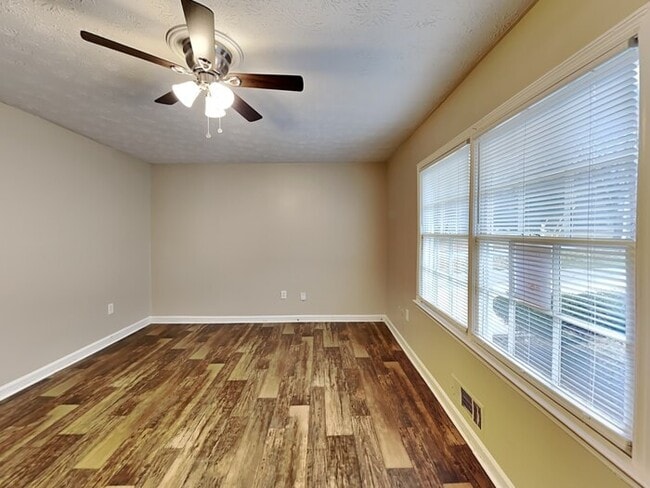 Building Photo - 1811 Wendell Way