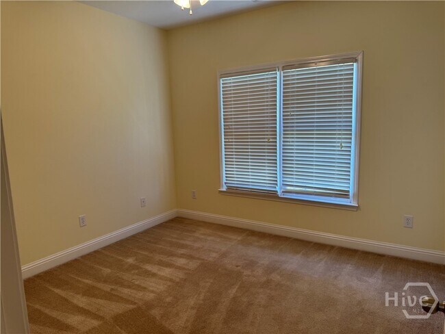 Building Photo - 1040 Willowynd Point