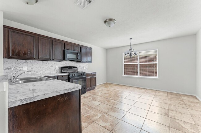 Building Photo - 12251 Noco Dr