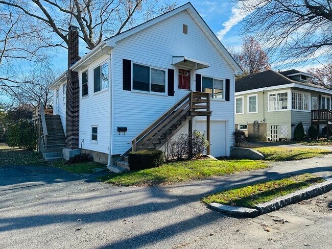 Building Photo - 45 Randlett St