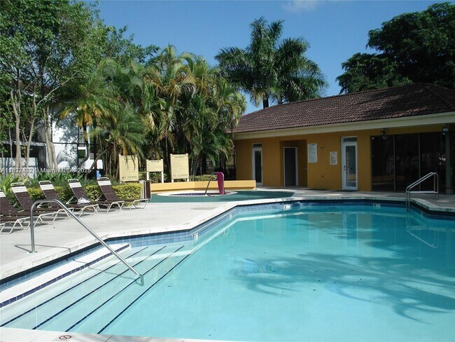 Building Photo - 9620 SW 138th Ave