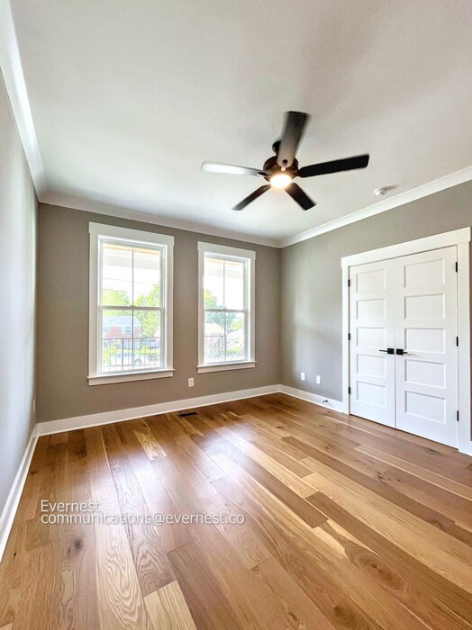 Building Photo - 1107 Walsh St