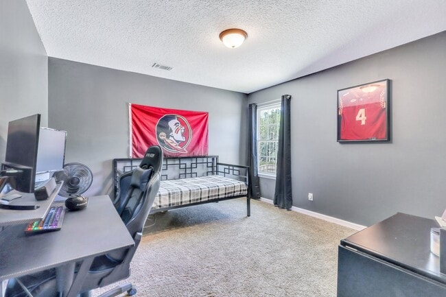 Building Photo - 91 Firefly Trce NE