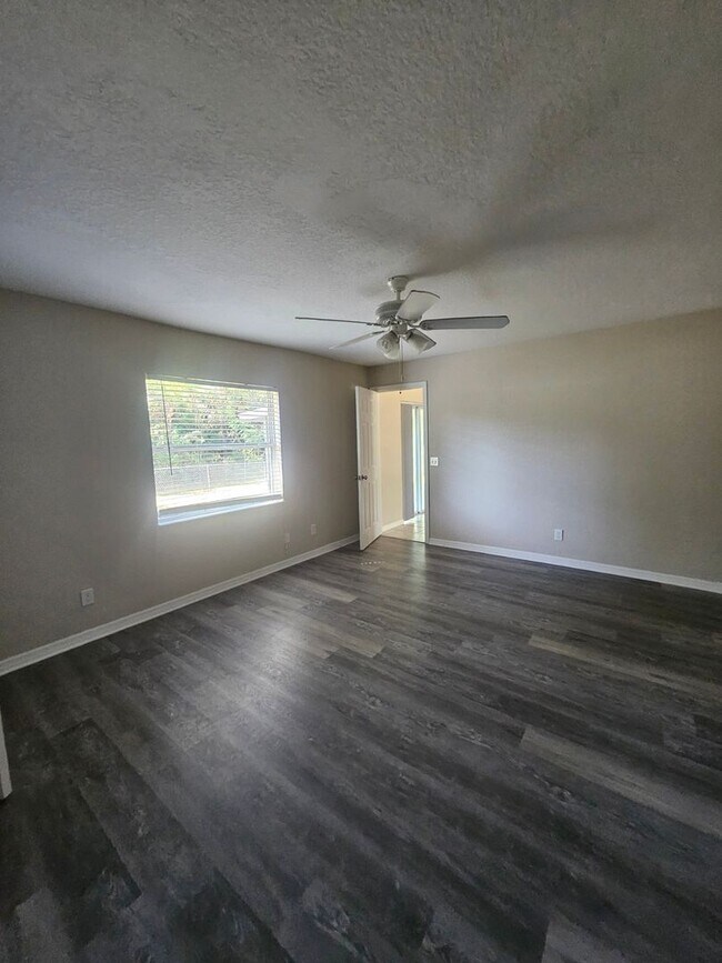 Building Photo - Single Family home in Port Charlotte