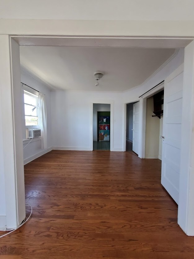 Building Photo - 817 Lucile Ave