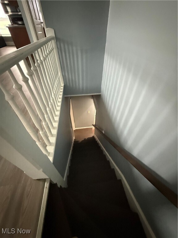 Building Photo - 1333 Maple Ave