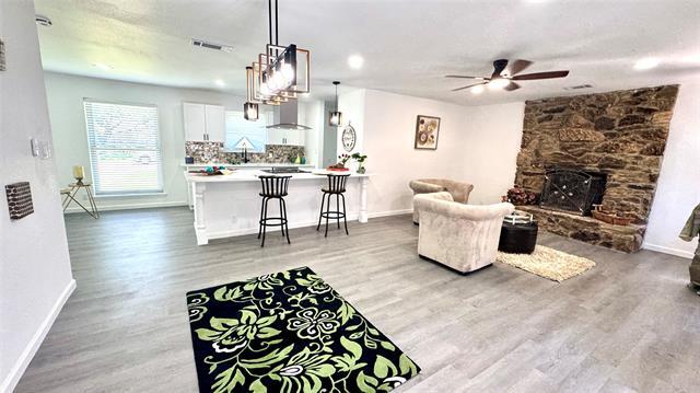 Building Photo - 809 Milky Way