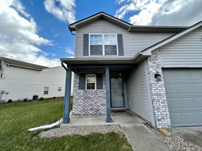 Building Photo - Wonderful 4 Bedroom 2.5 Bathroom Two Story Home in Lawrence!