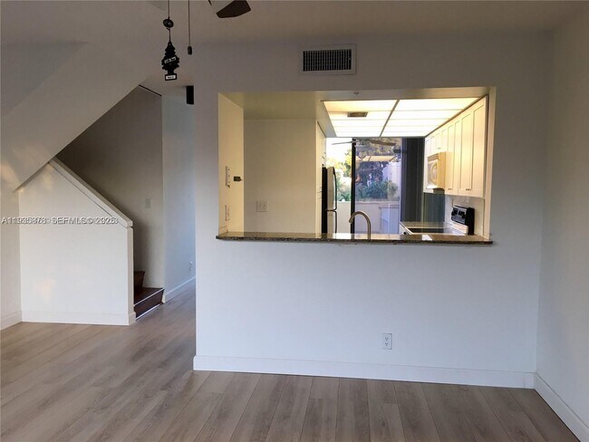 Building Photo - 2931 SW 87th Terrace