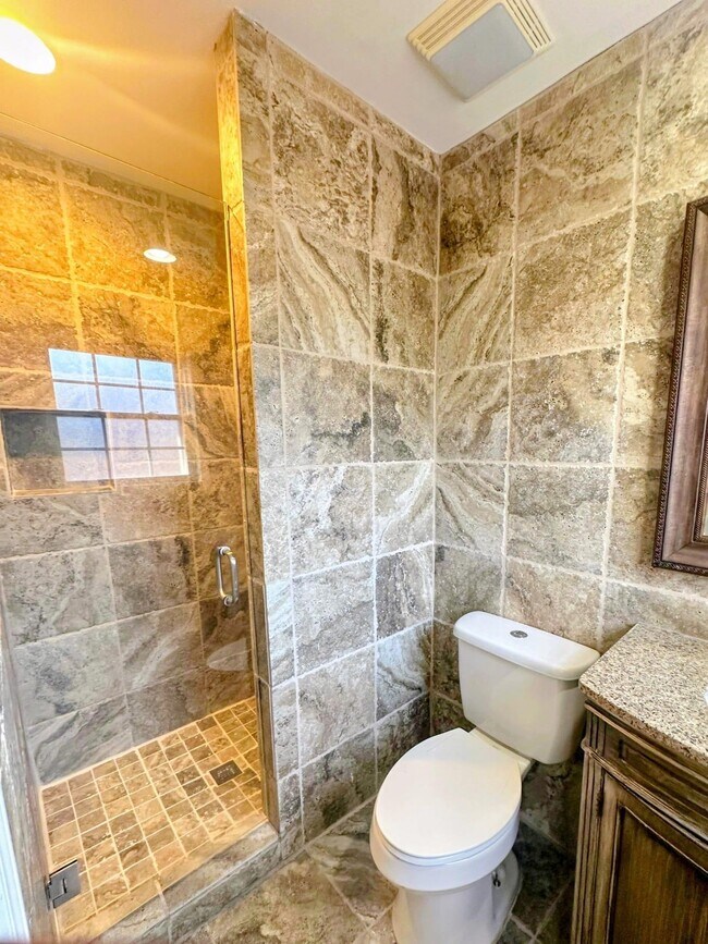 Building Photo - 2598 Cedar Ridge Dr